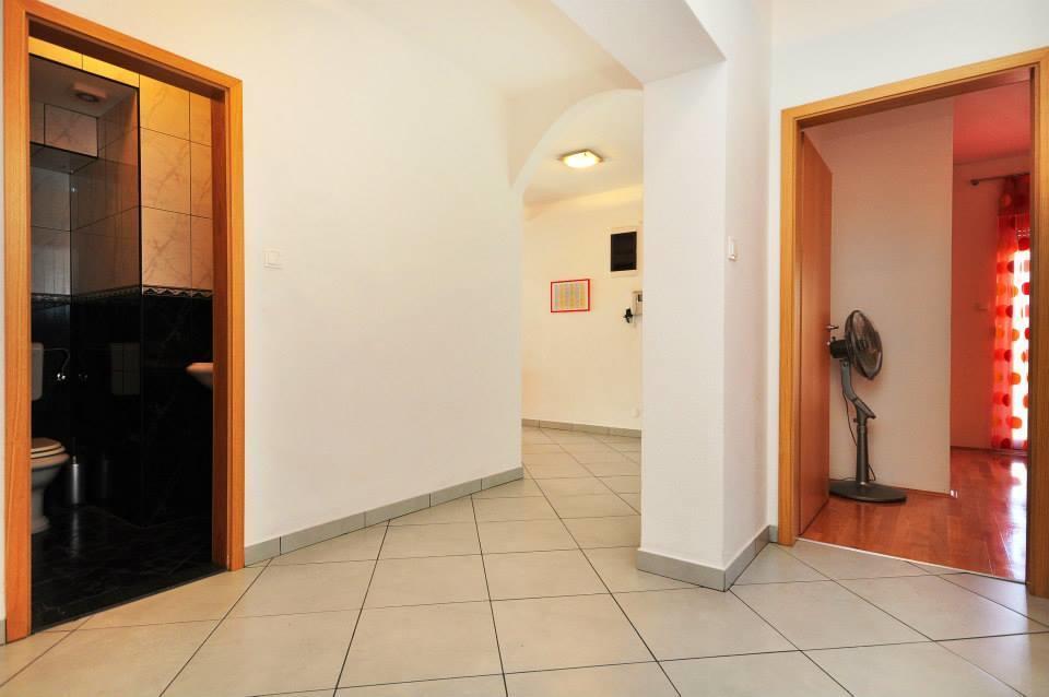 Apartment Luxury Cream Kastela Room photo