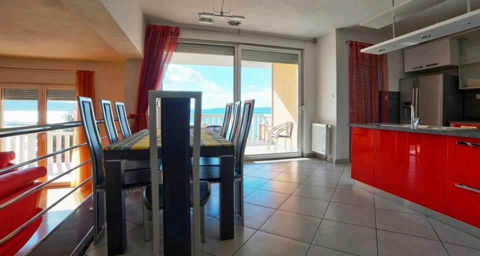 Apartment Luxury Cream Kastela Room photo