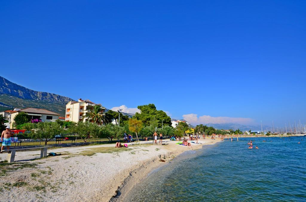 Apartment Luxury Cream Kastela Room photo