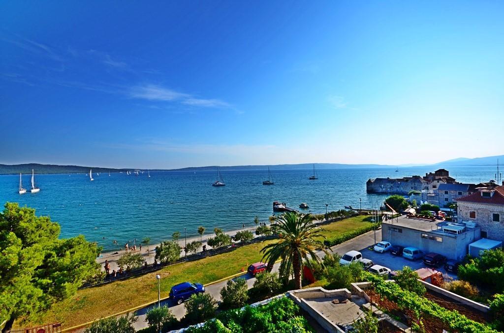 Apartment Luxury Cream Kastela Room photo